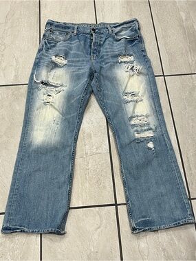 American Eagle Jeans Mens 38x32 Blue Bootcut Light Wash Distressed Button Fly